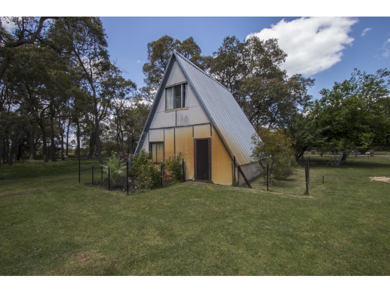 16 Tompsett Road, Tutunup WA 6280