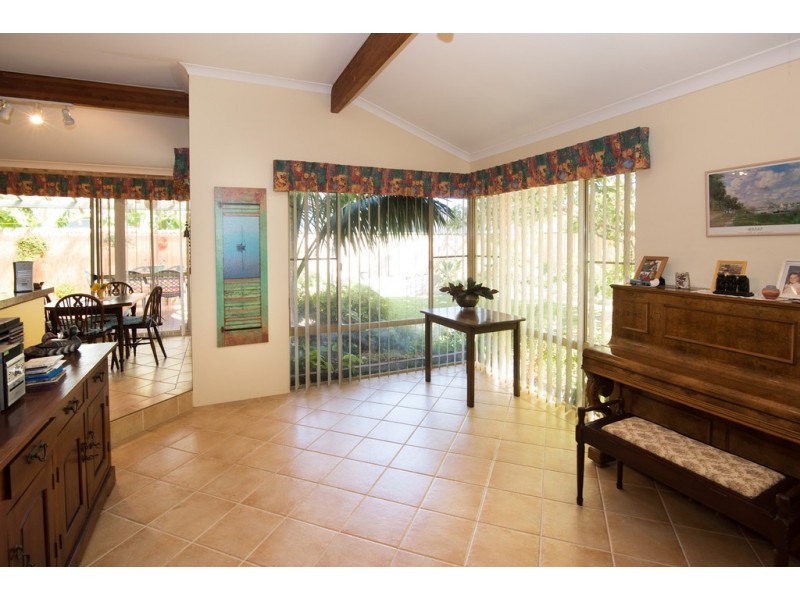 6 Heirisson Retreat, Geographe WA 6280