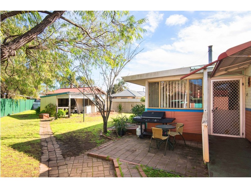 60 Causeway Road, Busselton WA 6280