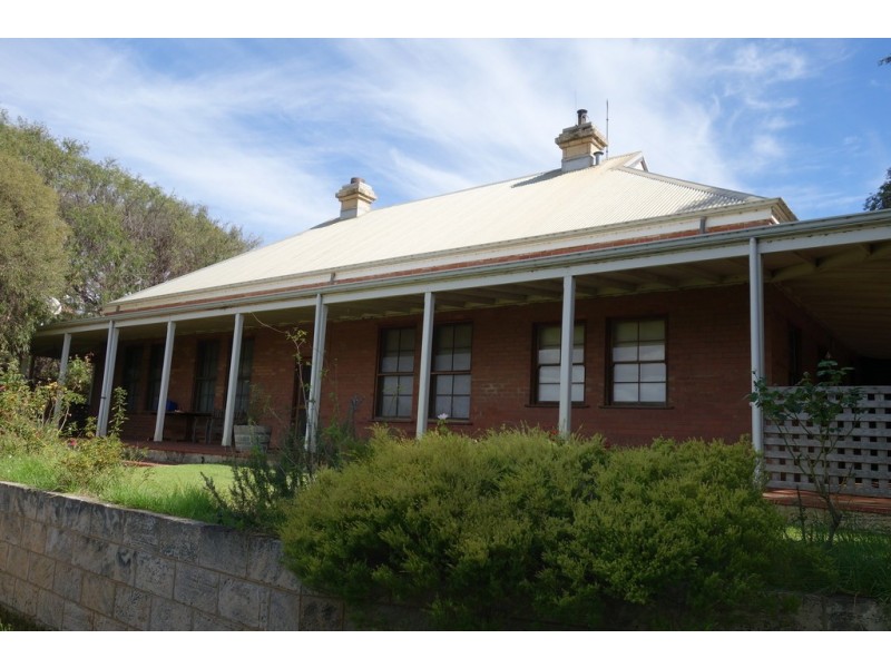 40 Breeze Road, Forrest Beach WA 6271