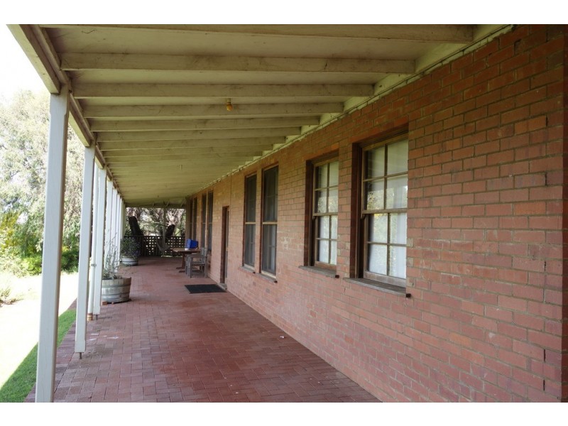 40 Breeze Road, Forrest Beach WA 6271