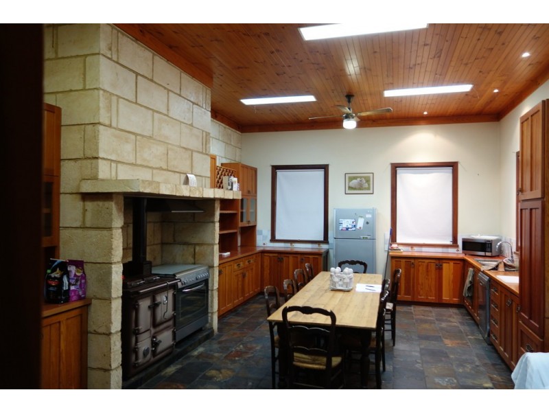 40 Breeze Road, Forrest Beach WA 6271