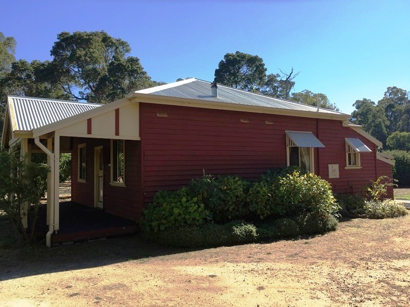 123 Silverwood Road, Metricup WA 6280