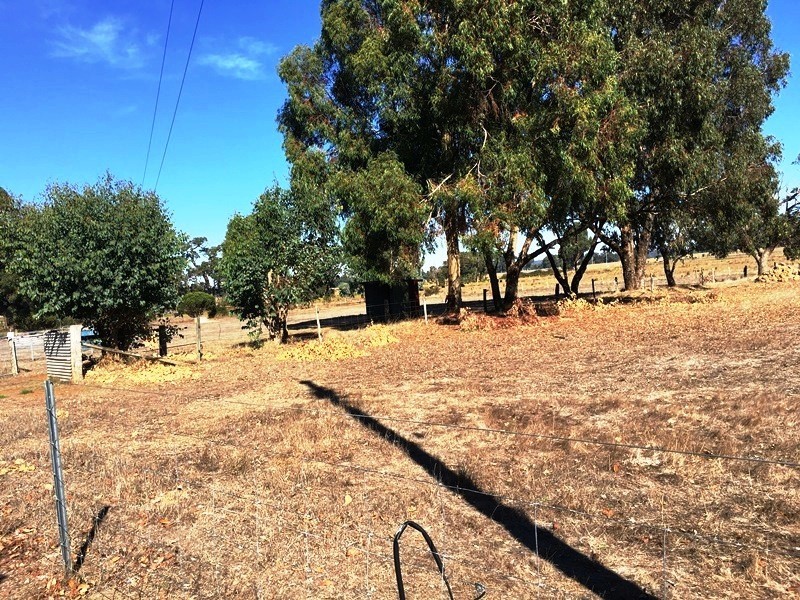123 Silverwood Road, Metricup WA 6280