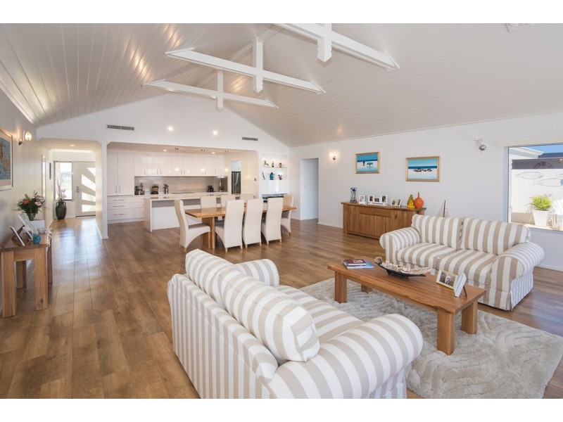 13 Waterline View, Geographe WA 6280