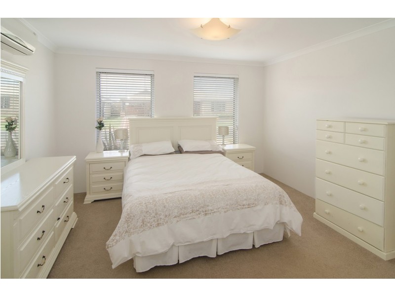 13 Cezanne Way, Yalyalup WA 6280