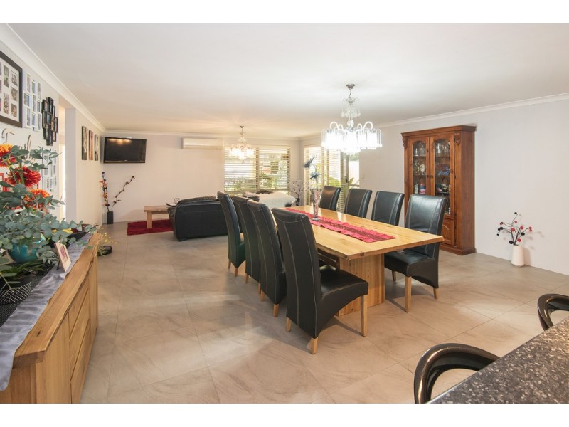 62 Santons Approach, Yalyalup WA 6280