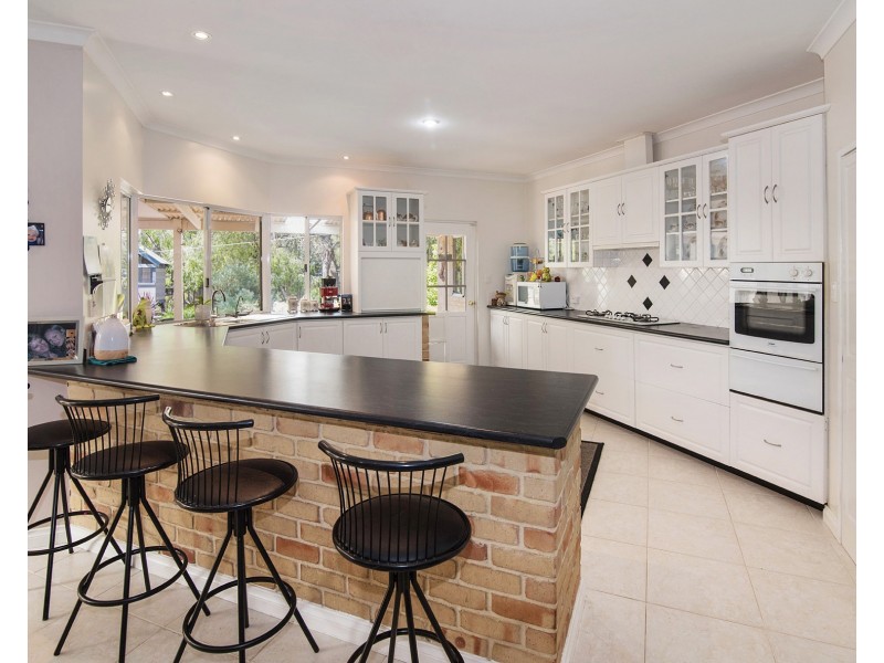 1 Kalgaritch Avenue, West Busselton WA 6280