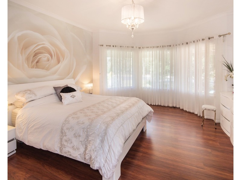1 Kalgaritch Avenue, West Busselton WA 6280