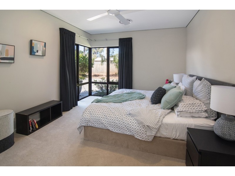 1A Furphy Place, West Busselton WA 6280