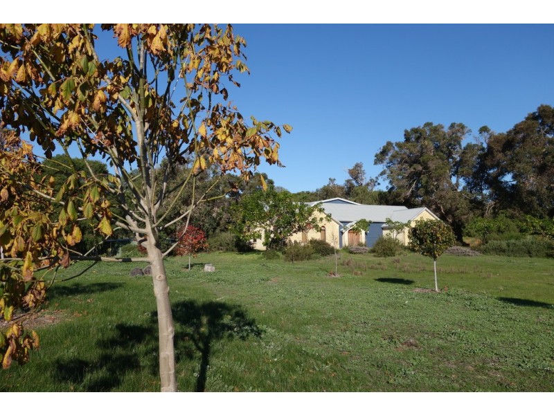 33 Broadhurst Road, Metricup WA 6280