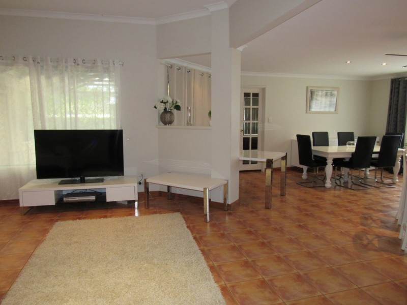 11 Jabiru Place, Geographe WA 6280