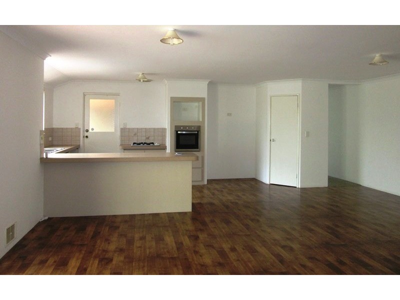 19 Honeyeater Crescent, Geographe WA 6280