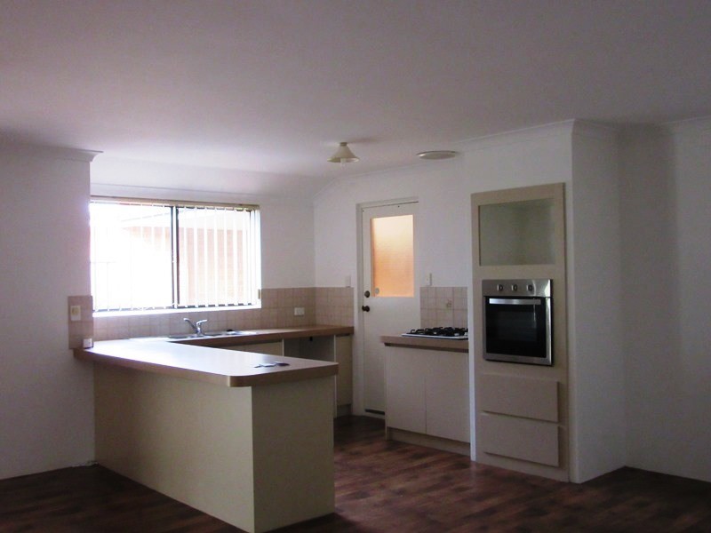 19 Honeyeater Crescent, Geographe WA 6280