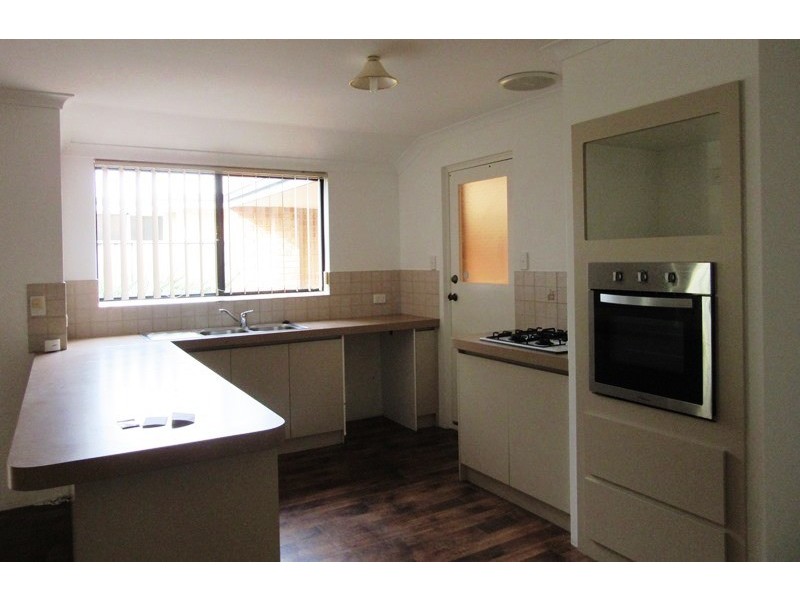 19 Honeyeater Crescent, Geographe WA 6280