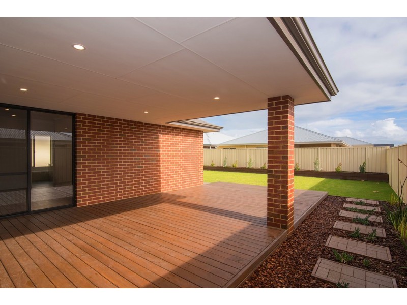 9 Boiler Terrace, West Busselton WA 6280