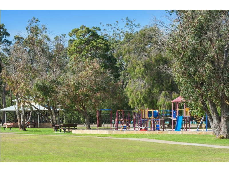 7 Tip Dray Terrace, West Busselton WA 6280