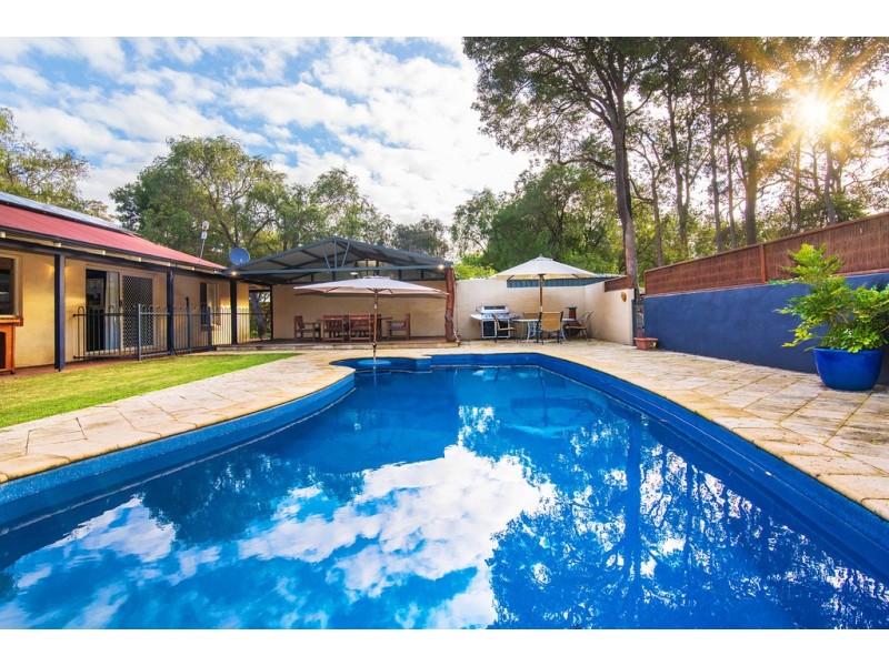 35 Country Road, Bovell WA 6280