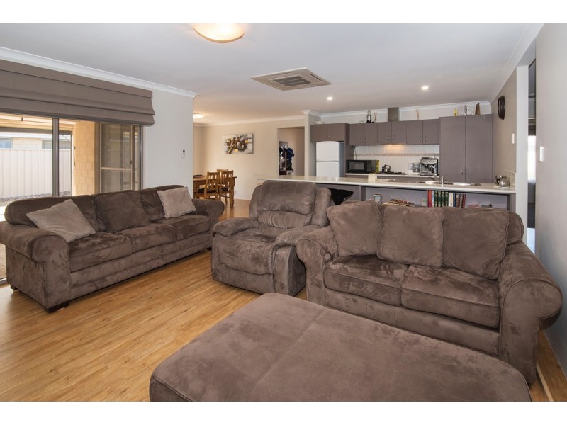 2/3 Edith Cowan Court, Abbey WA 6280