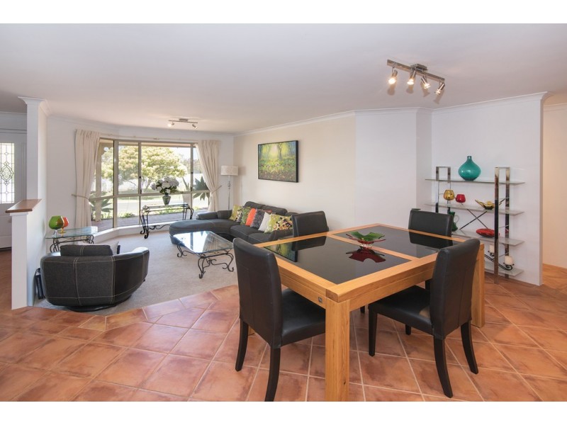 17 Jabiru Place, Geographe WA 6280