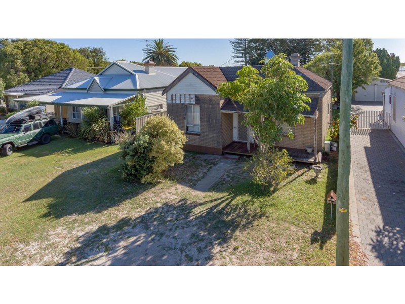 15 Carey Street, Busselton WA 6280