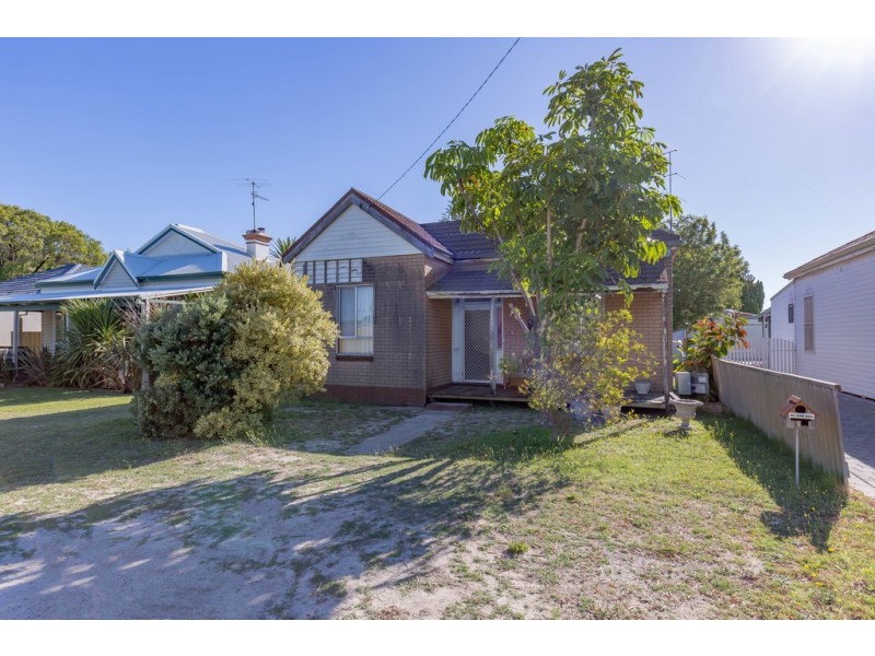 15 Carey Street, Busselton WA 6280