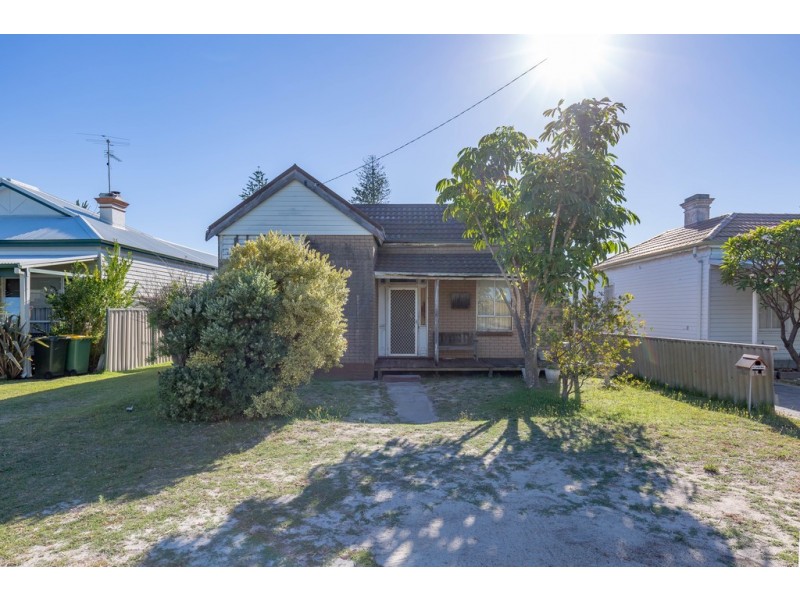 15 Carey Street, Busselton WA 6280