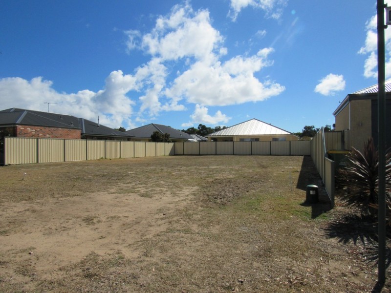 13 Daly Rd, Yalyalup WA 6280