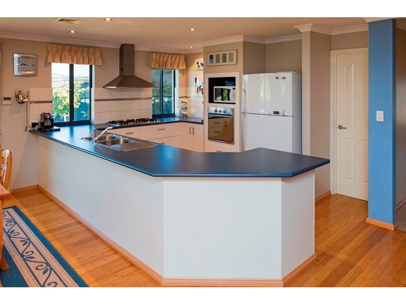 7 Esperia Close, West Busselton WA 6280