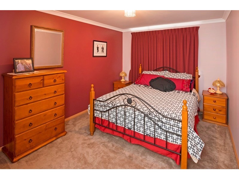 7 Esperia Close, West Busselton WA 6280