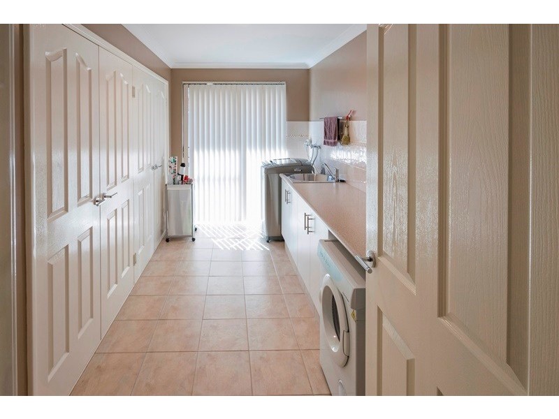 7 Esperia Close, West Busselton WA 6280