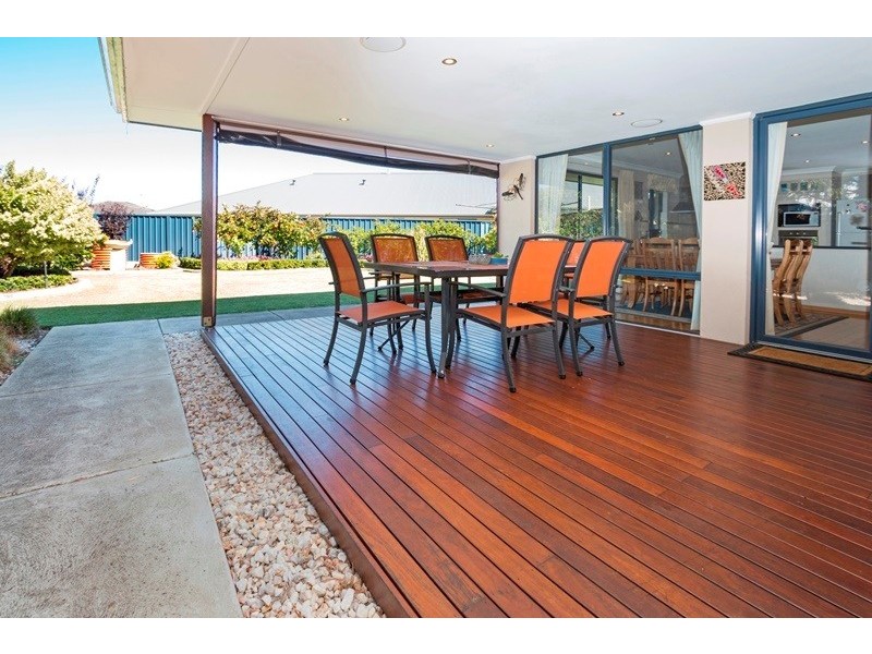 7 Esperia Close, West Busselton WA 6280