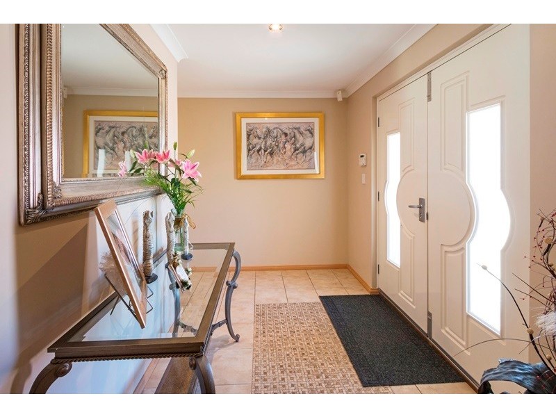 7 Esperia Close, West Busselton WA 6280