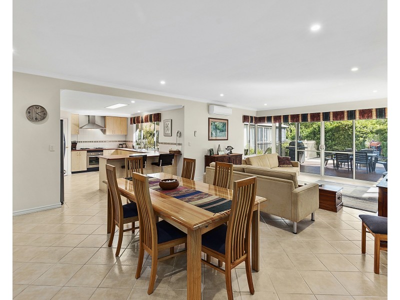 6 Angus Close, Bovell WA 6280