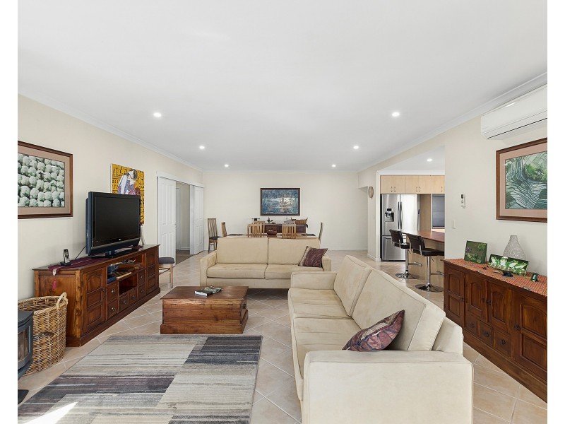 6 Angus Close, Bovell WA 6280