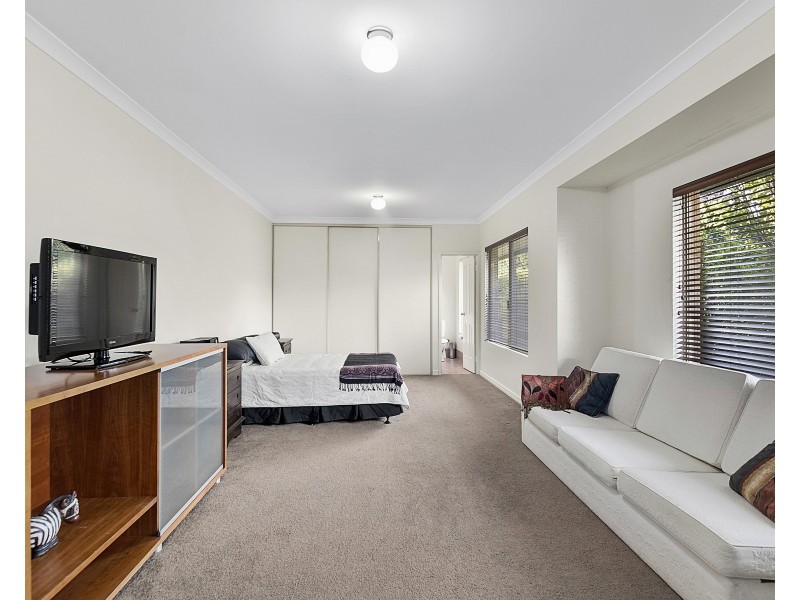 6 Angus Close, Bovell WA 6280