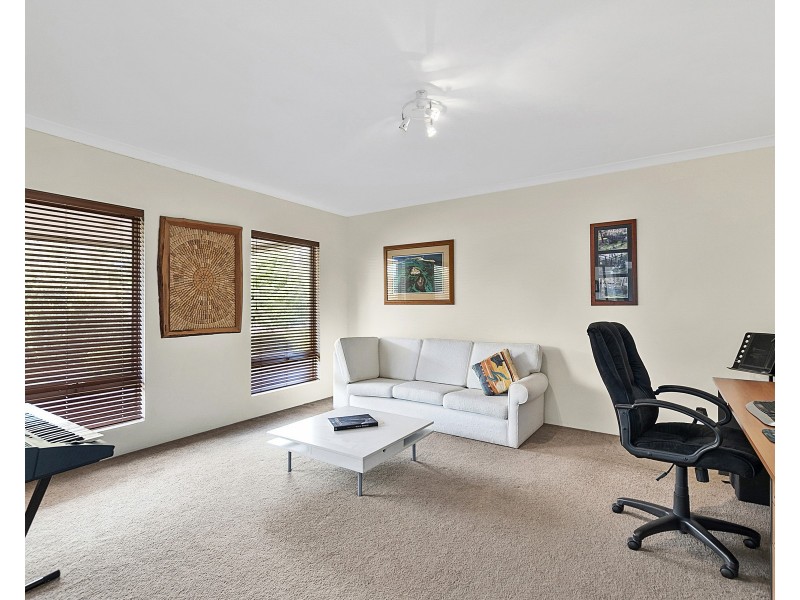 6 Angus Close, Bovell WA 6280