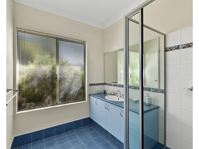 6 Angus Close, Bovell WA 6280