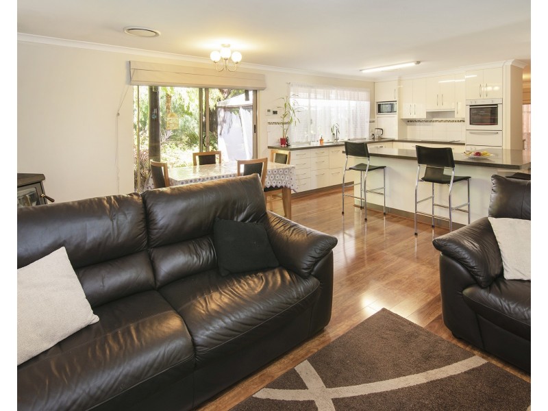 11 Hay Shed Road, Bovell WA 6280