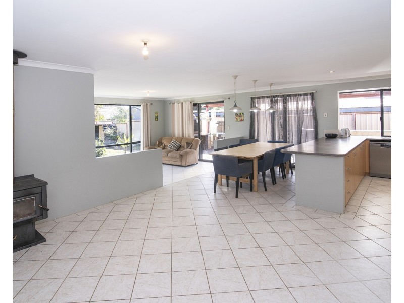 156 College Avenue, West Busselton WA 6280