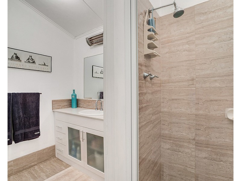 64 Espinos Road, Sabina River WA 6280