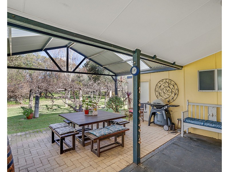 64 Espinos Road, Sabina River WA 6280