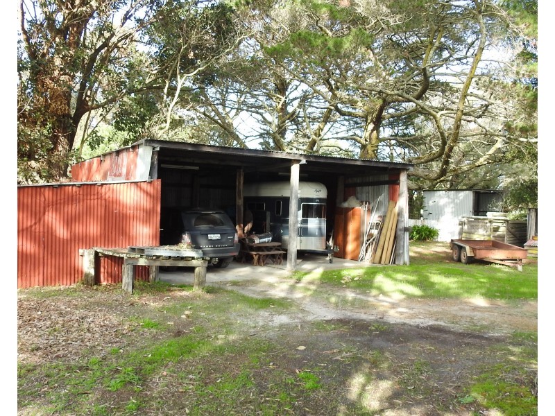 64 Espinos Road, Sabina River WA 6280