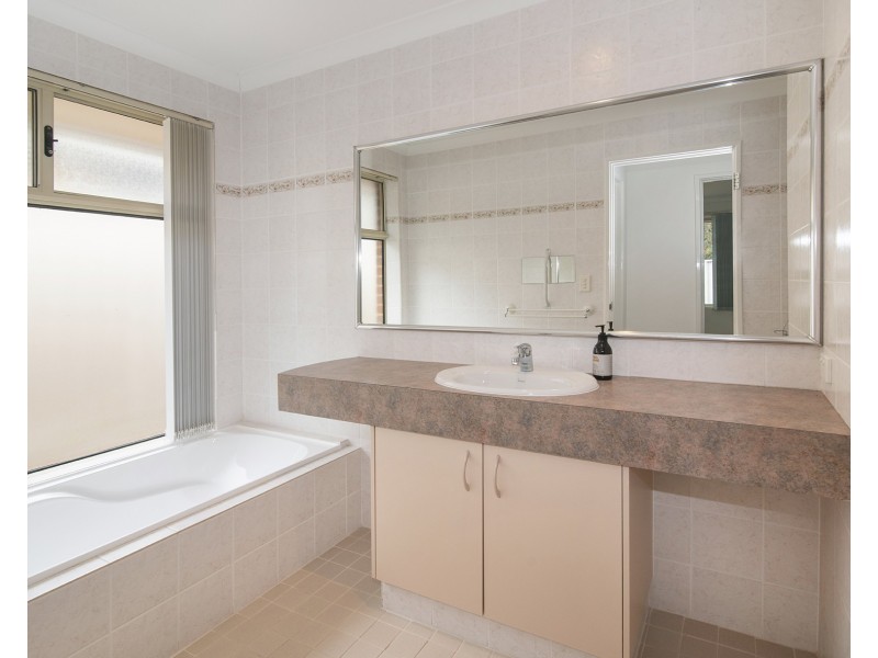 20 Sanctuary Grove, West Busselton WA 6280