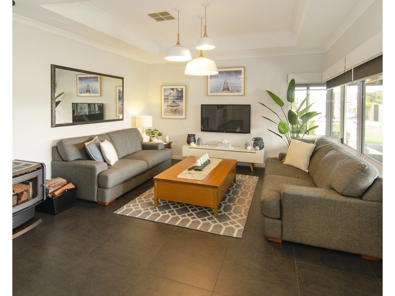 42 Bell Drive, Broadwater WA 6280