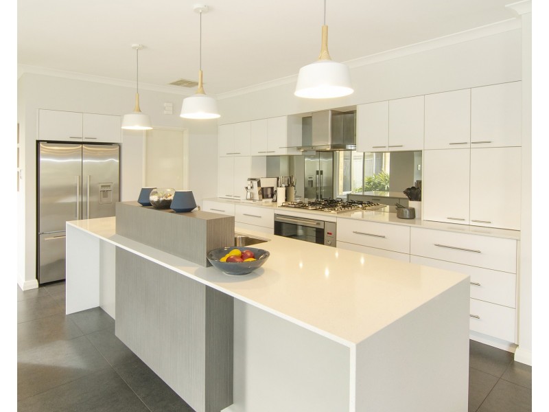 42 Bell Drive, Broadwater WA 6280