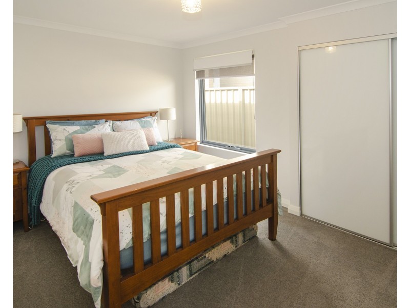 42 Bell Drive, Broadwater WA 6280