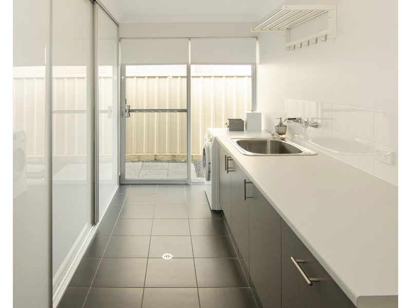 42 Bell Drive, Broadwater WA 6280