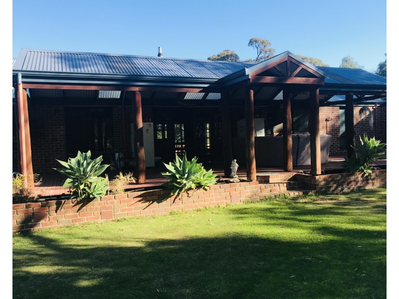 9 Hornibrook Road, Dalyellup WA 6230