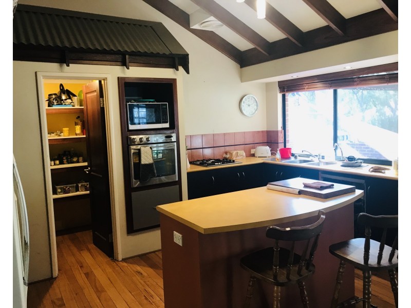 9 Hornibrook Road, Dalyellup WA 6230